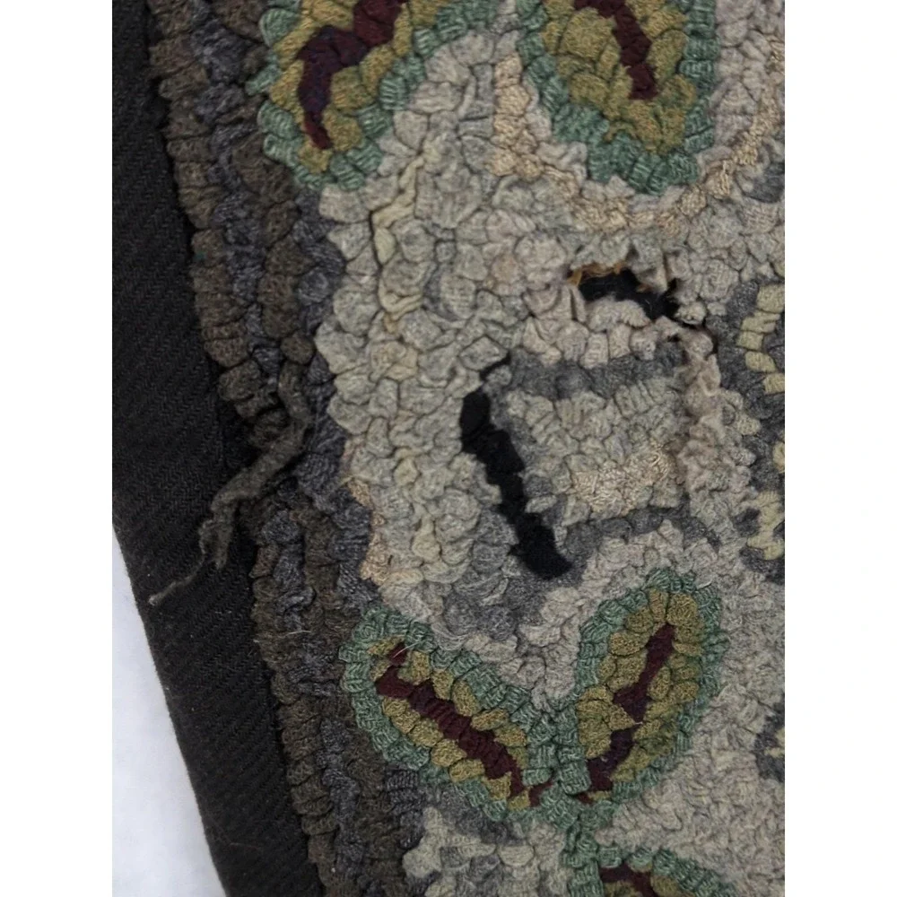 VTG Antique Hooked Rug 42